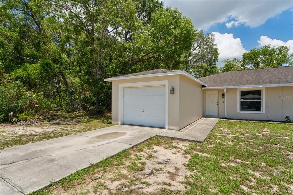 For Sale: $395,000 (6 beds, 0 baths, 2146 Square Feet)