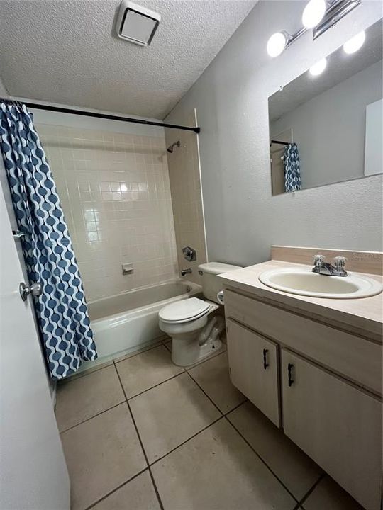 For Sale: $395,000 (6 beds, 0 baths, 2146 Square Feet)