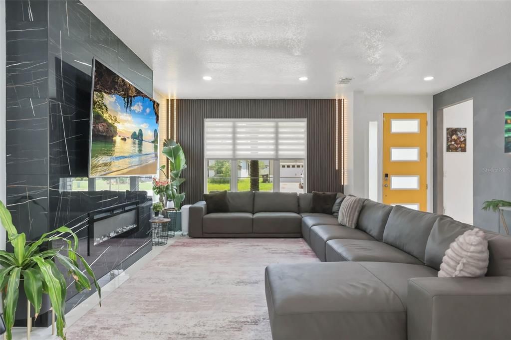 For Sale: $850,000 (3 beds, 2 baths, 2307 Square Feet)
