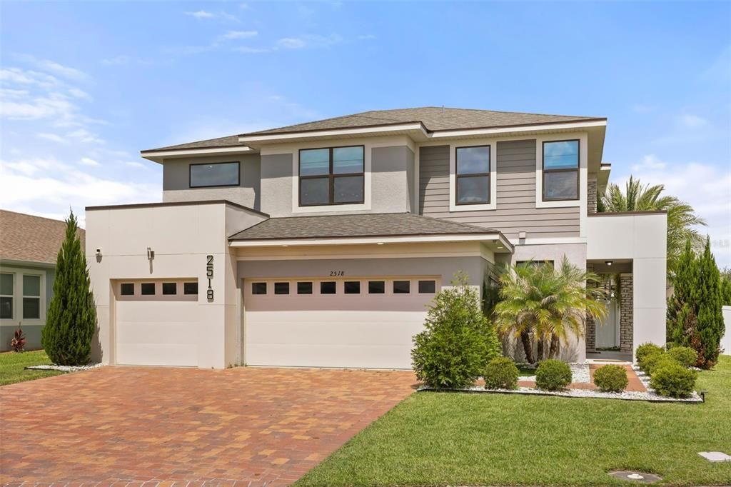 For Sale: $850,000 (3 beds, 2 baths, 2307 Square Feet)