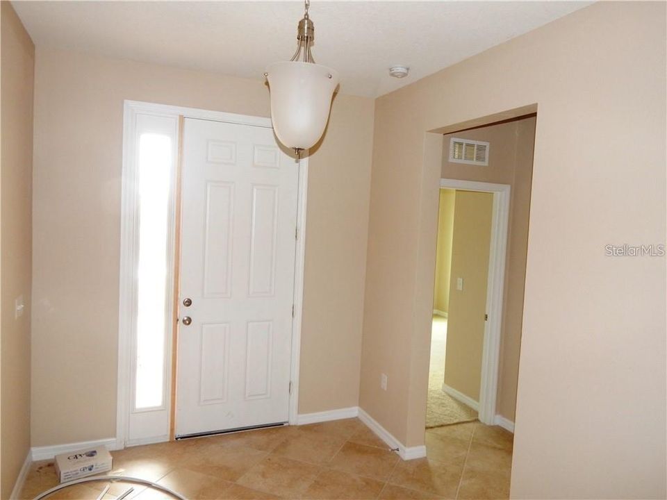 For Rent: $3,145 (4 beds, 3 baths, 2528 Square Feet)