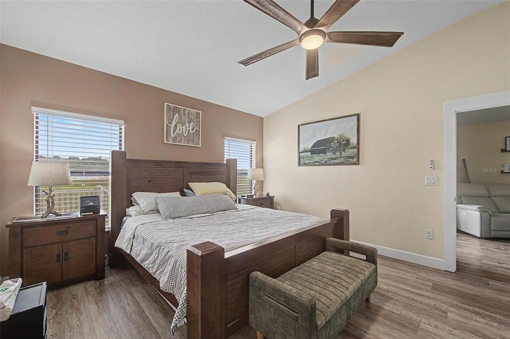 For Sale: $367,000 (4 beds, 2 baths, 2186 Square Feet)