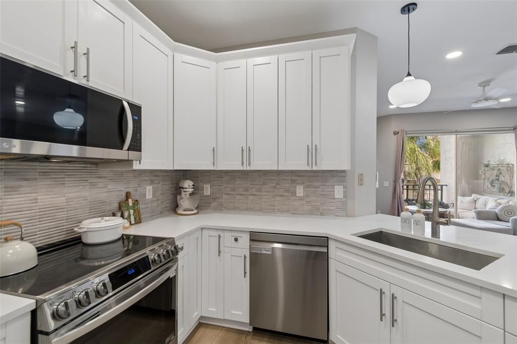 For Sale: $719,000 (3 beds, 2 baths, 1514 Square Feet)