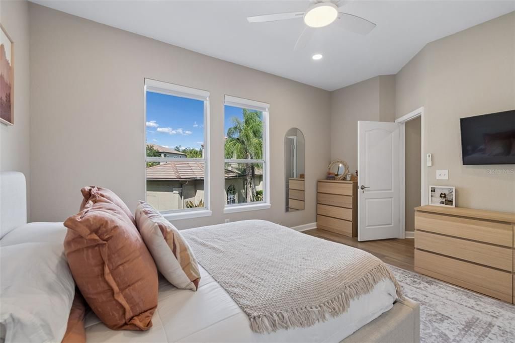 For Sale: $719,000 (3 beds, 2 baths, 1514 Square Feet)