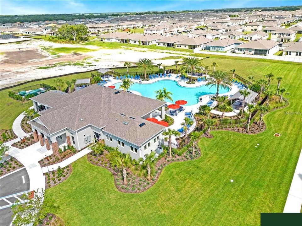 For Sale: $449,000 (5 beds, 3 baths, 2674 Square Feet)