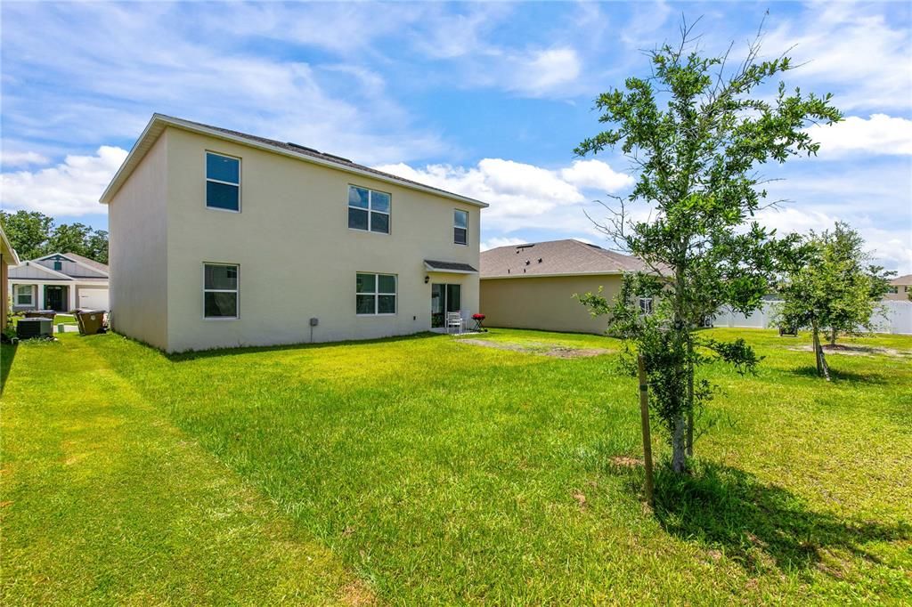 For Sale: $449,000 (5 beds, 3 baths, 2674 Square Feet)