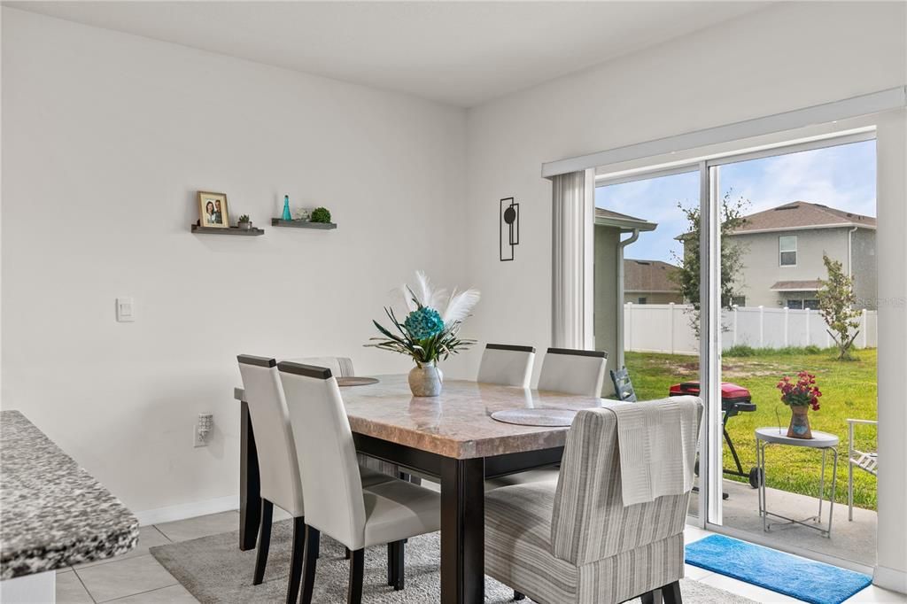 For Sale: $449,000 (5 beds, 3 baths, 2674 Square Feet)