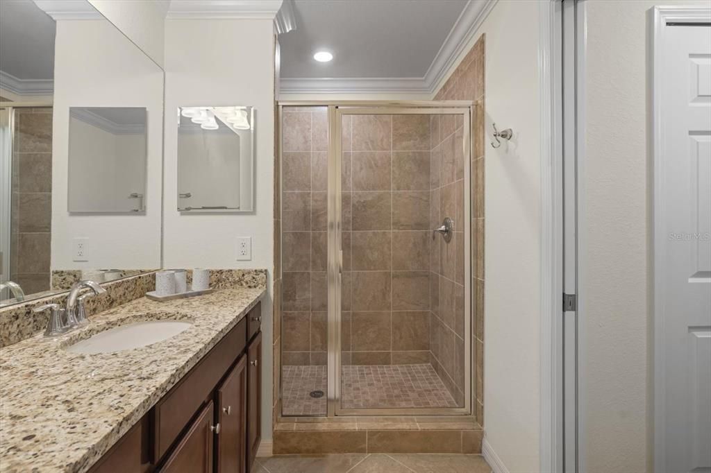 For Rent: $2,200 (2 beds, 2 baths, 1142 Square Feet)