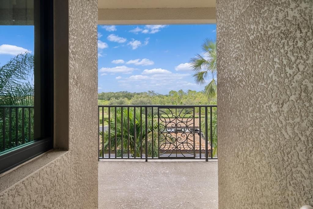 For Rent: $2,200 (2 beds, 2 baths, 1142 Square Feet)
