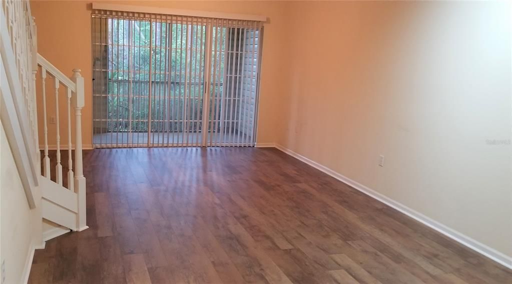 For Rent: $1,550 (2 beds, 2 baths, 1275 Square Feet)