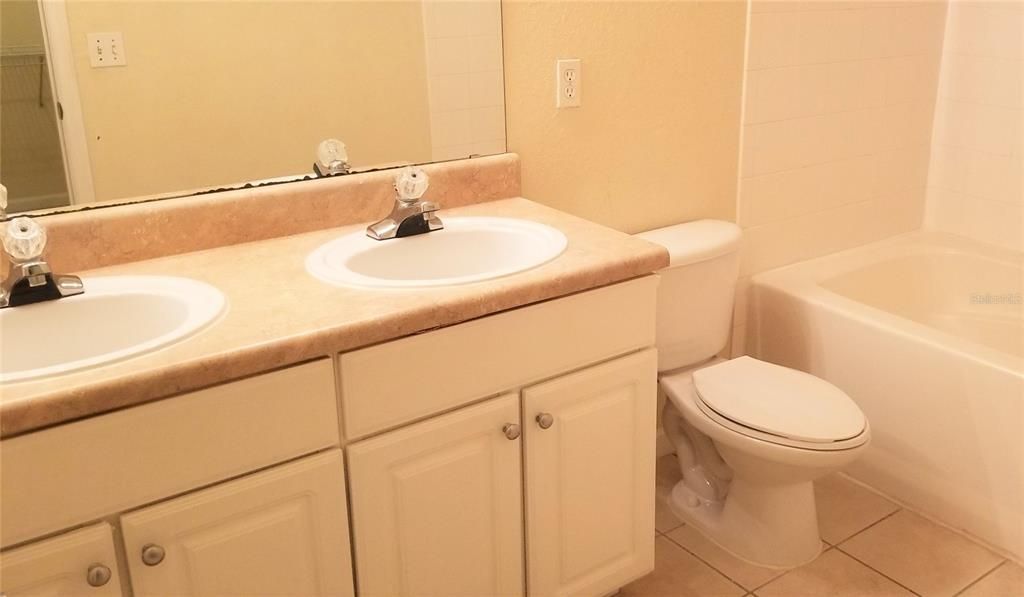 For Rent: $1,550 (2 beds, 2 baths, 1275 Square Feet)