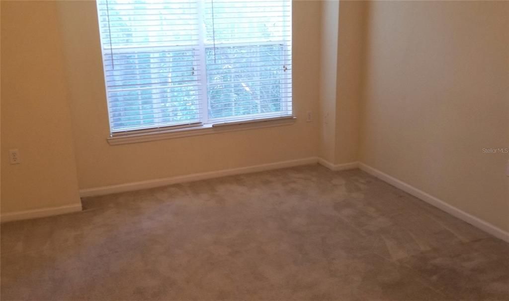 For Rent: $1,550 (2 beds, 2 baths, 1275 Square Feet)