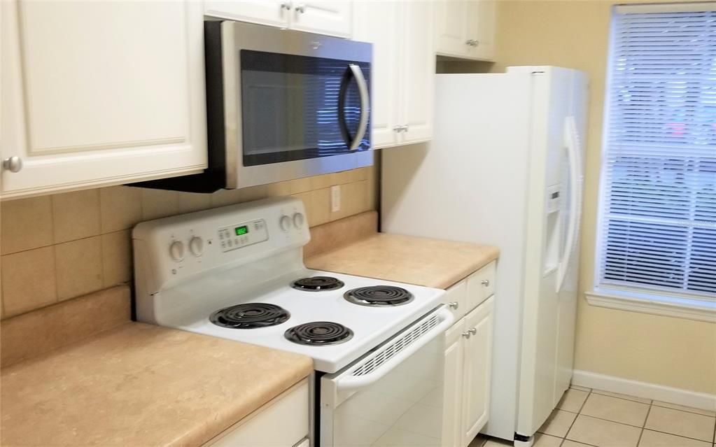 For Rent: $1,550 (2 beds, 2 baths, 1275 Square Feet)