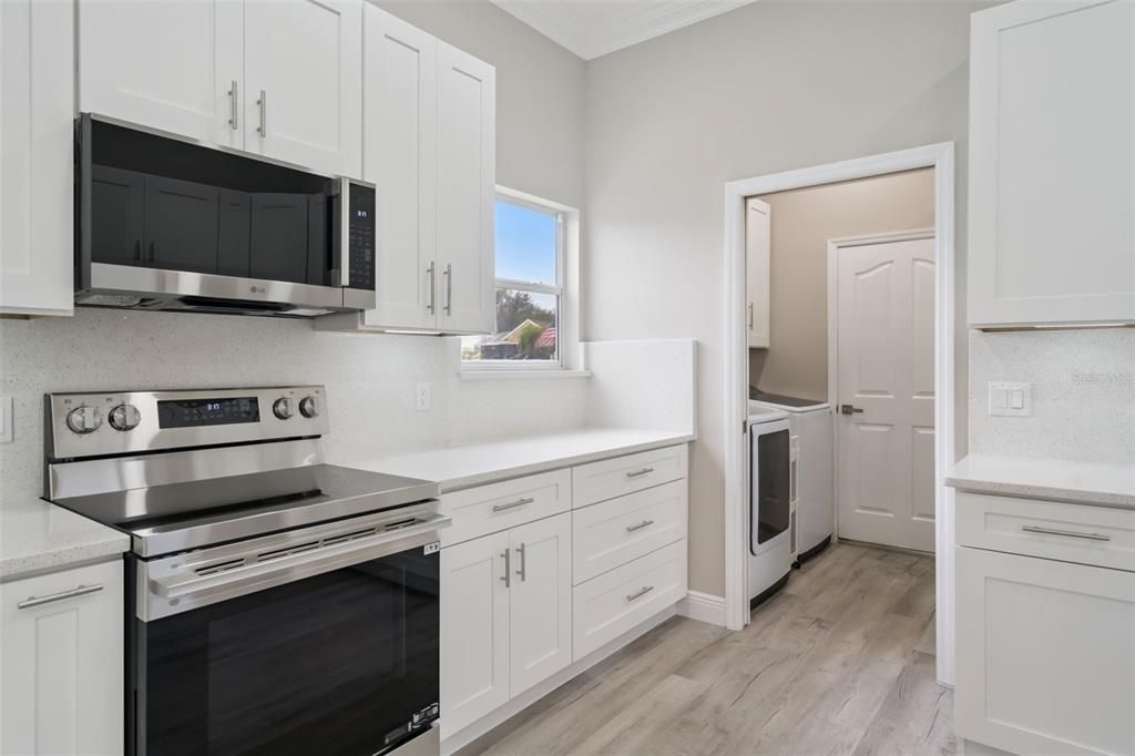 For Sale: $449,900 (2 beds, 2 baths, 1782 Square Feet)
