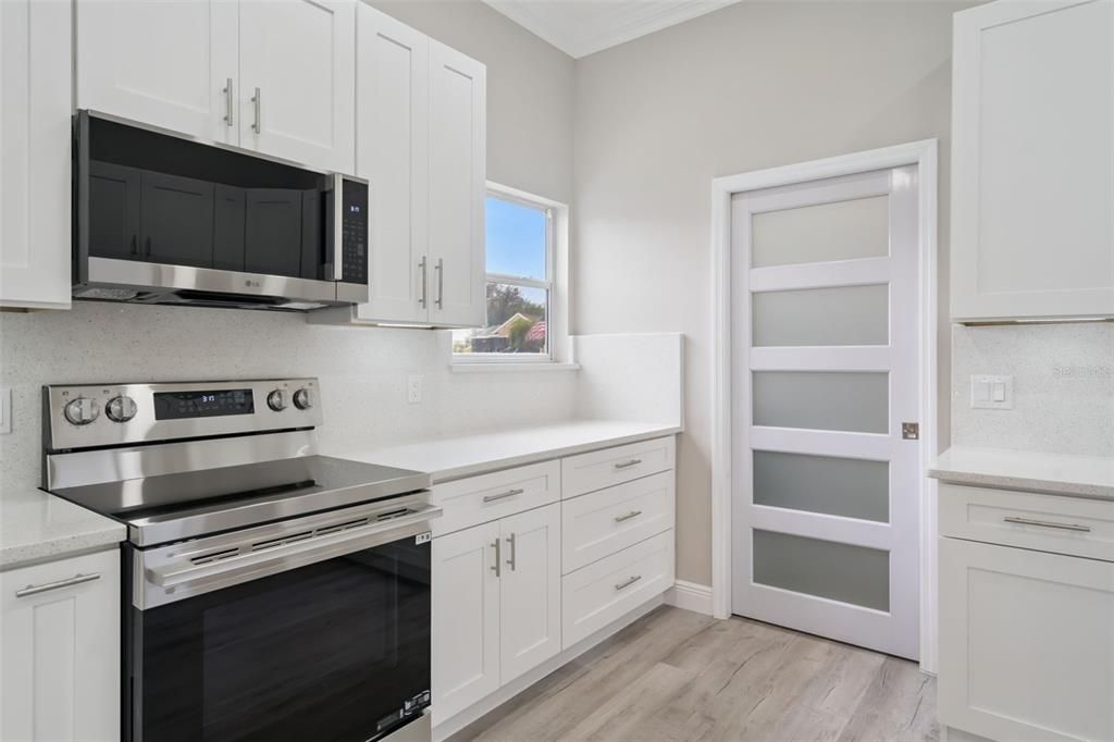 For Sale: $449,900 (2 beds, 2 baths, 1782 Square Feet)
