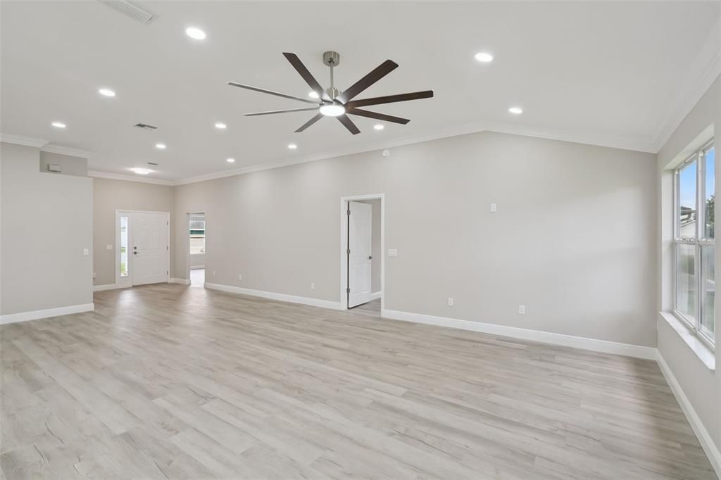 For Sale: $449,900 (2 beds, 2 baths, 1782 Square Feet)