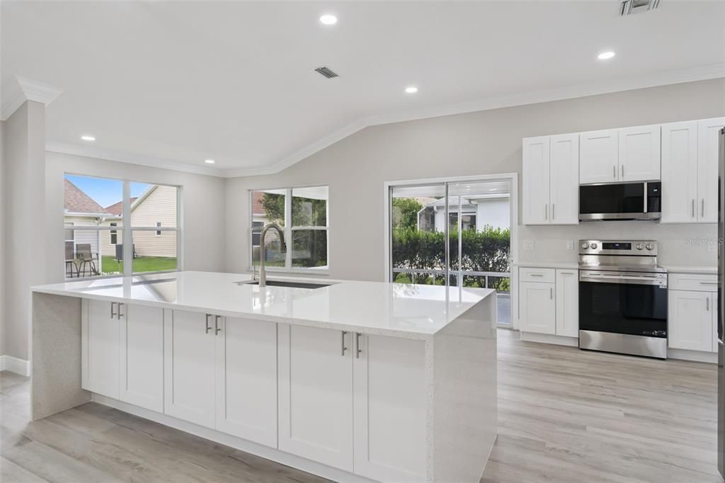 For Sale: $449,900 (2 beds, 2 baths, 1782 Square Feet)