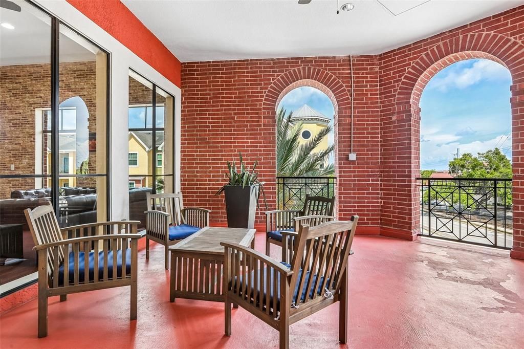 For Sale: $250,000 (2 beds, 2 baths, 1146 Square Feet)