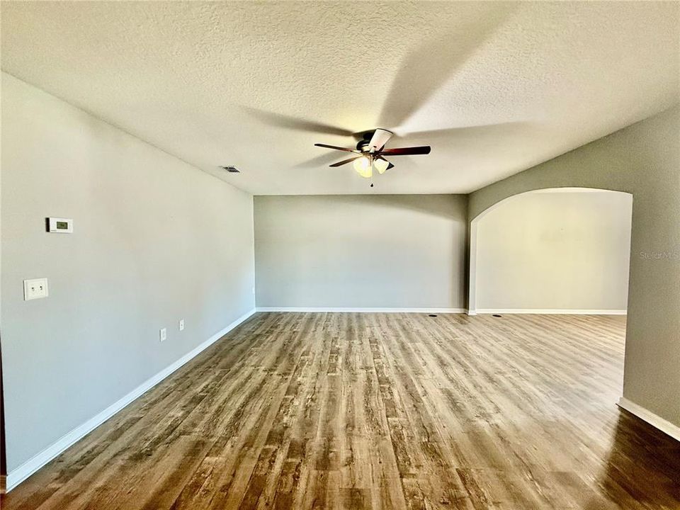 En Renta: $1,900 (3 camas, 2 baños, 1670 Pies cuadrados)