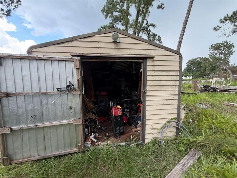 For Sale: $65,000 (3 beds, 2 baths, 1344 Square Feet)