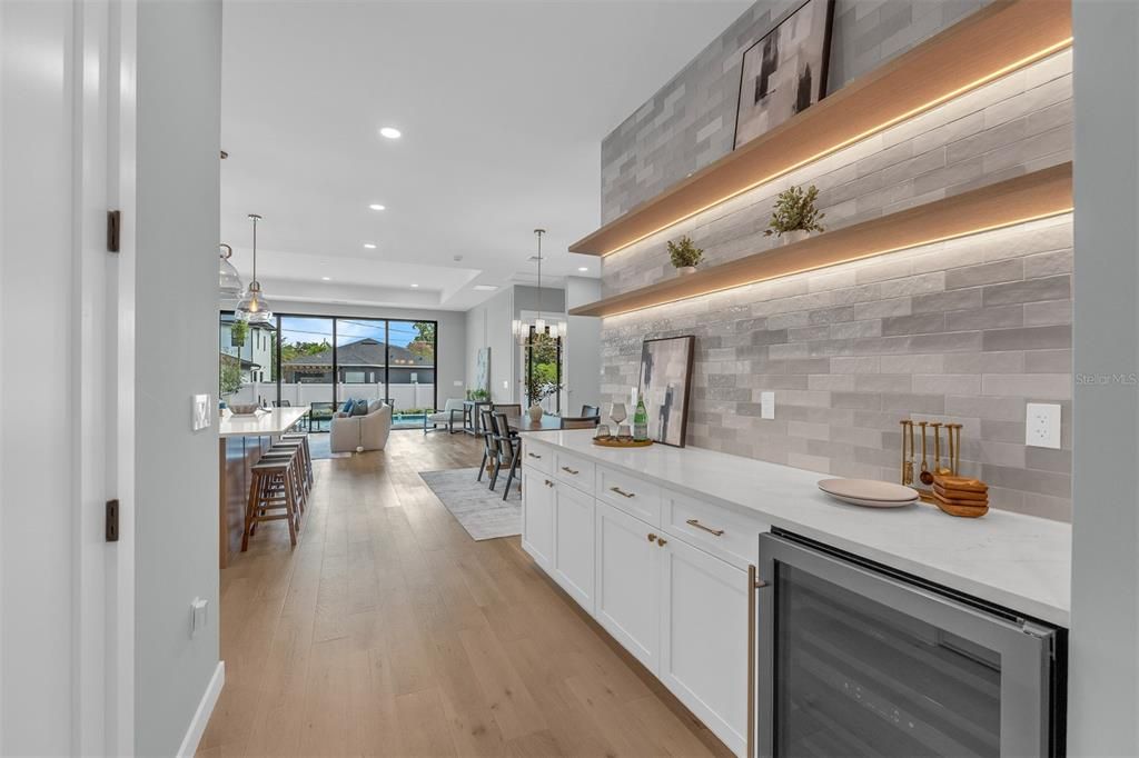 En Venta: $1,549,000 (5 camas, 4 baños, 3283 Pies cuadrados)