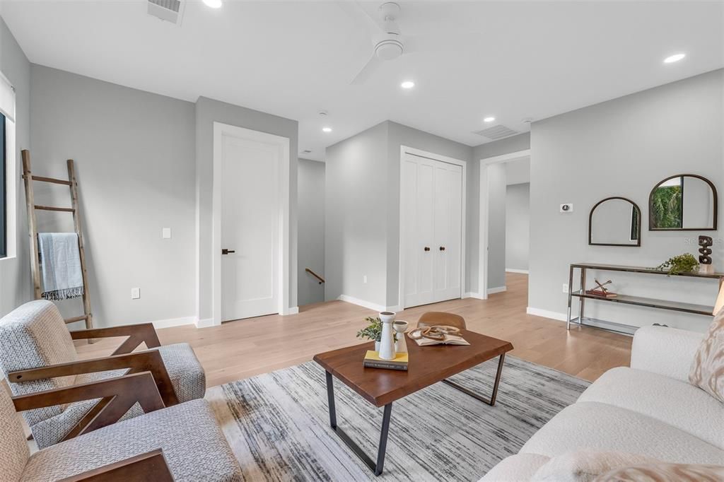 En Venta: $1,549,000 (5 camas, 4 baños, 3283 Pies cuadrados)