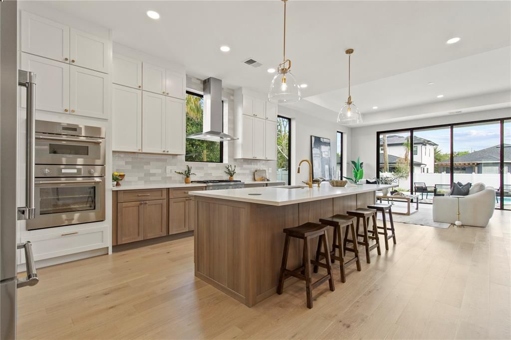 En Venta: $1,549,000 (5 camas, 4 baños, 3283 Pies cuadrados)