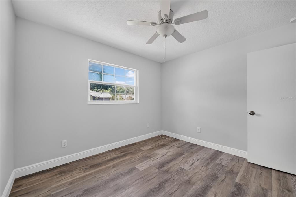 For Sale: $269,800 (3 beds, 1 baths, 1050 Square Feet)