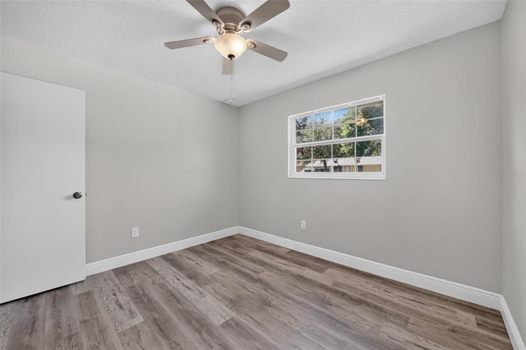 For Sale: $269,800 (3 beds, 1 baths, 1050 Square Feet)