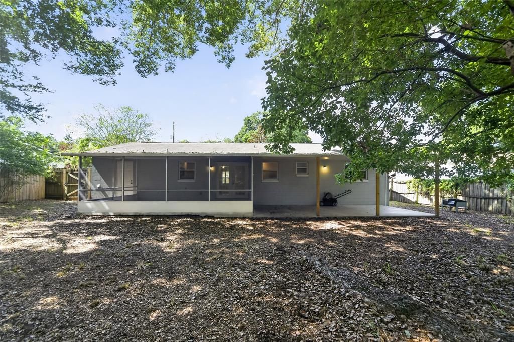 For Sale: $269,800 (3 beds, 1 baths, 1050 Square Feet)