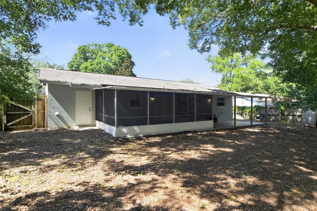 For Sale: $269,800 (3 beds, 1 baths, 1050 Square Feet)