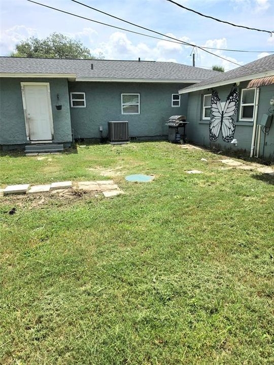 For Sale: $525,000 (5 beds, 3 baths, 2061 Square Feet)