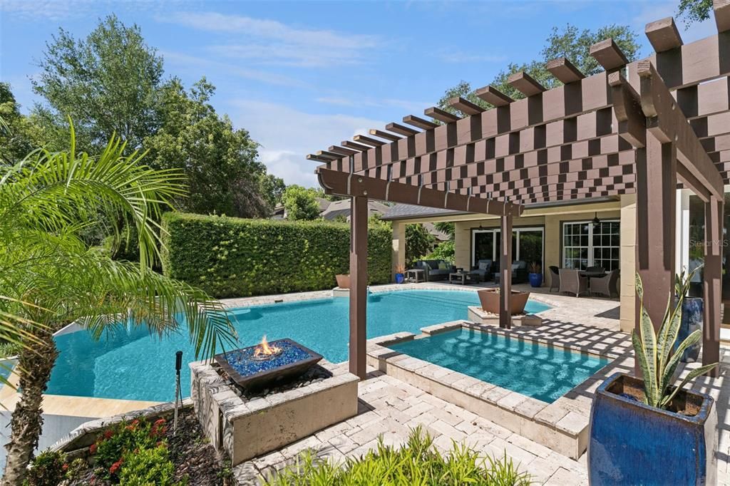En Venta: $2,500,000 (6 camas, 4 baños, 4858 Pies cuadrados)
