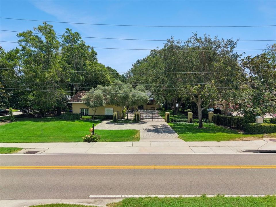En Venta: $2,500,000 (6 camas, 4 baños, 4858 Pies cuadrados)
