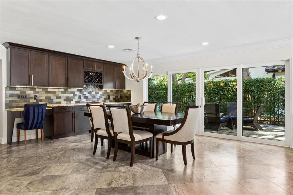 En Venta: $2,500,000 (6 camas, 4 baños, 4858 Pies cuadrados)
