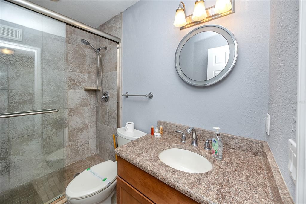 For Rent: $2,200 (1 beds, 1 baths, 682 Square Feet)