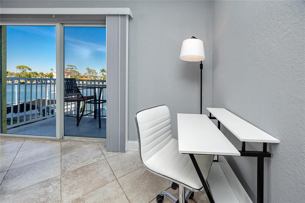 For Rent: $2,200 (1 beds, 1 baths, 682 Square Feet)