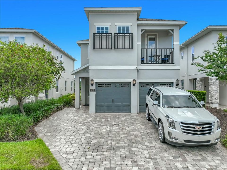 En Venta: $745,000 (6 camas, 5 baños, 3203 Pies cuadrados)