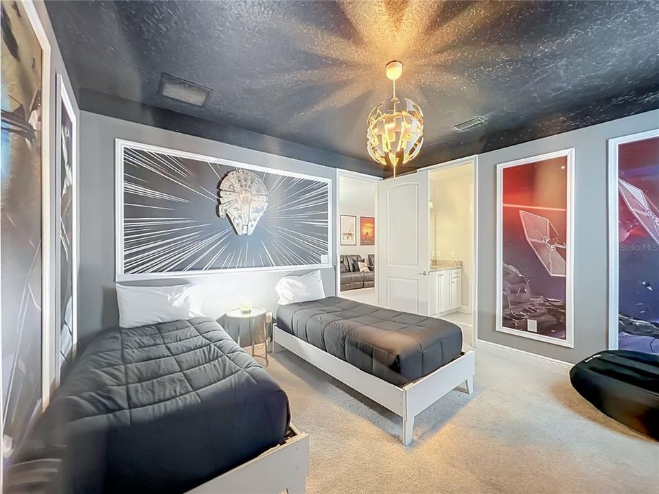 En Venta: $745,000 (6 camas, 5 baños, 3203 Pies cuadrados)
