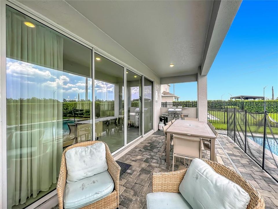 En Venta: $745,000 (6 camas, 5 baños, 3203 Pies cuadrados)