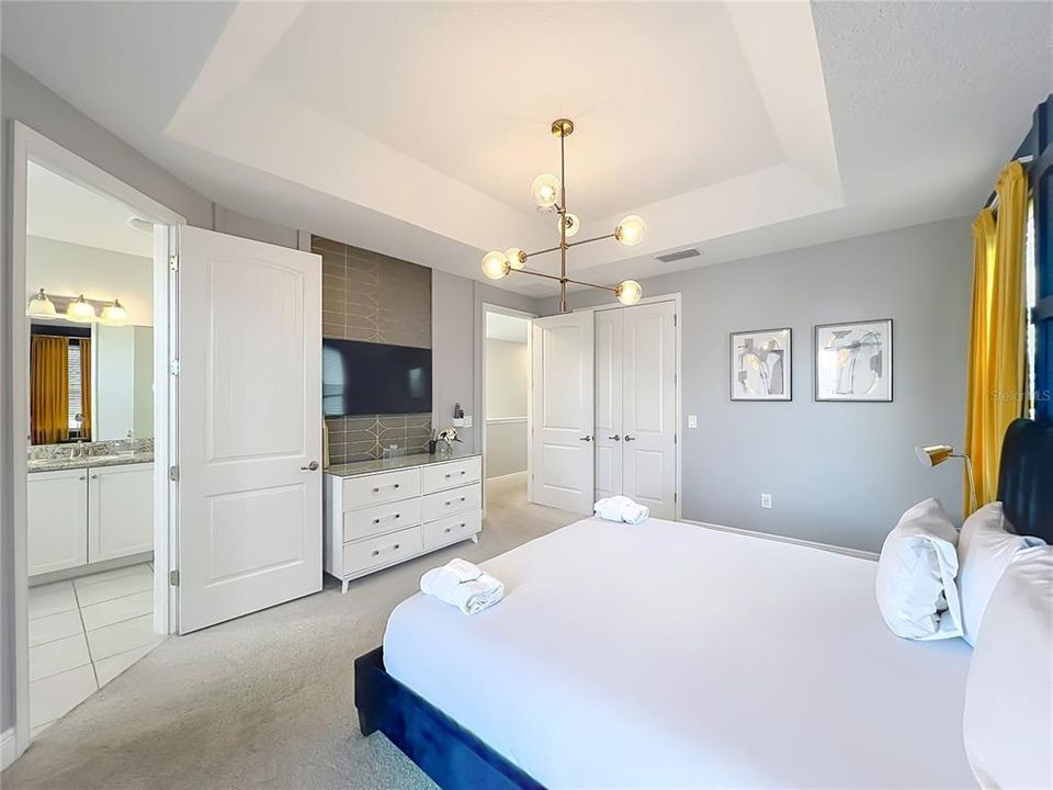 En Venta: $745,000 (6 camas, 5 baños, 3203 Pies cuadrados)