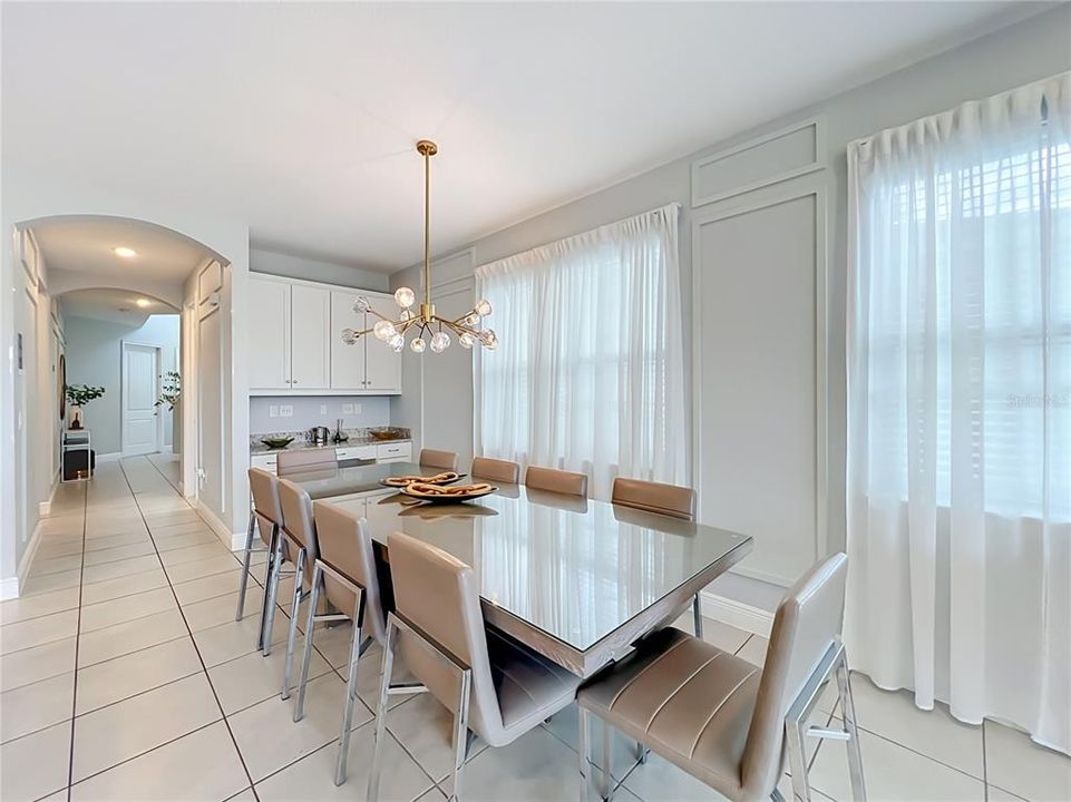 En Venta: $745,000 (6 camas, 5 baños, 3203 Pies cuadrados)