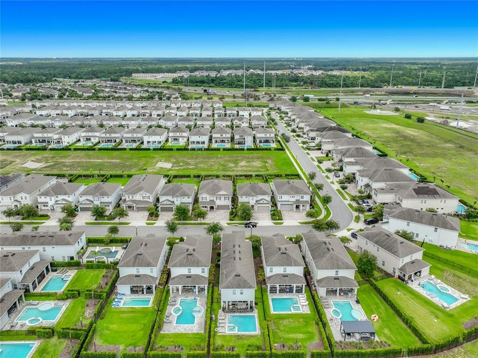 En Venta: $745,000 (6 camas, 5 baños, 3203 Pies cuadrados)