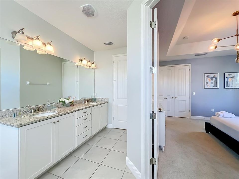 En Venta: $745,000 (6 camas, 5 baños, 3203 Pies cuadrados)