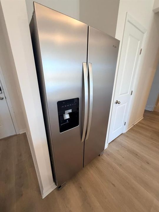 For Rent: $2,200 (3 beds, 2 baths, 1269 Square Feet)