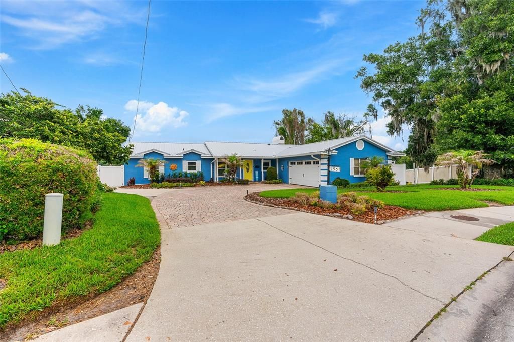 En Venta: $800,000 (3 camas, 2 baños, 1941 Pies cuadrados)