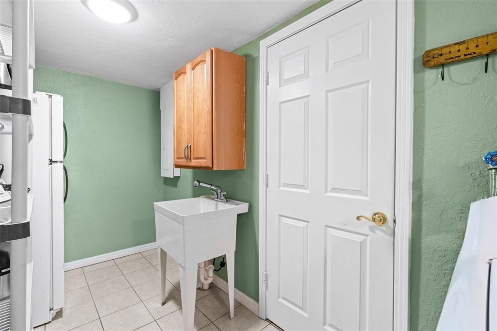 En Venta: $800,000 (3 camas, 2 baños, 1941 Pies cuadrados)