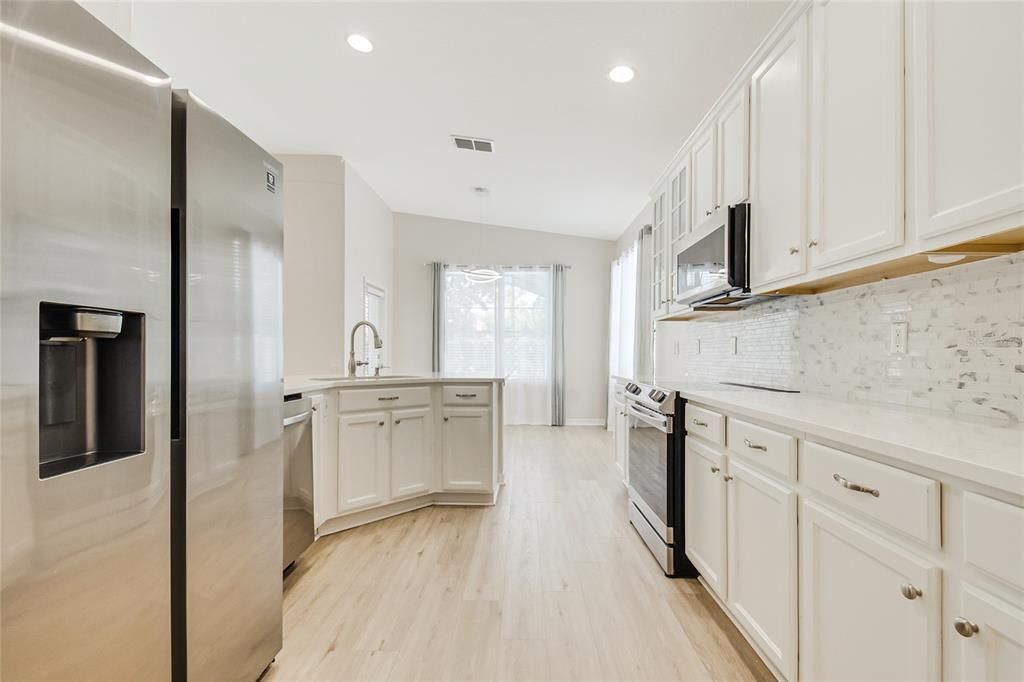 For Rent: $4,000 (3 beds, 2 baths, 2077 Square Feet)
