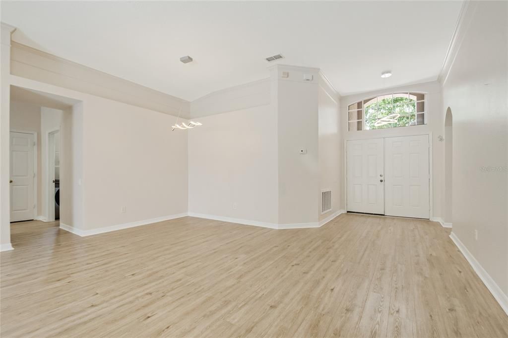 For Rent: $4,000 (3 beds, 2 baths, 2077 Square Feet)