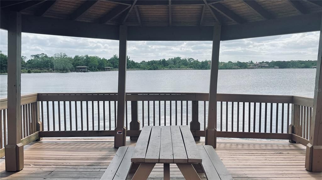 For Rent: $4,000 (3 beds, 2 baths, 2077 Square Feet)